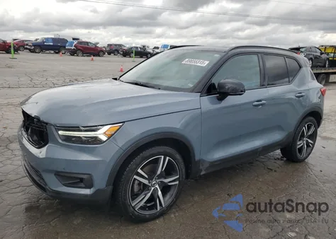 2020 Volvo Xc40 T5 R-Design z USA, uszkodzony, nr VIN YV4162UM6L2336690
